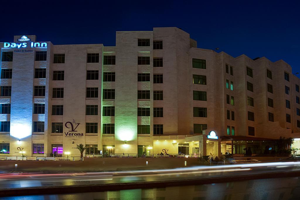 Days Inn Hotel & Suites Amman Exterior photo